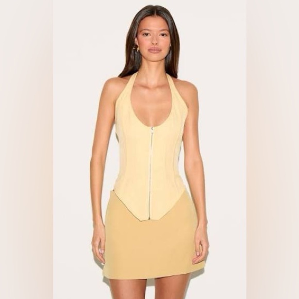 NWOT Prettylittlething Chic BUTTER YELLOW BONED DIP HEM CORSET